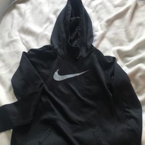 Nike dry fit hoodie//kid xl